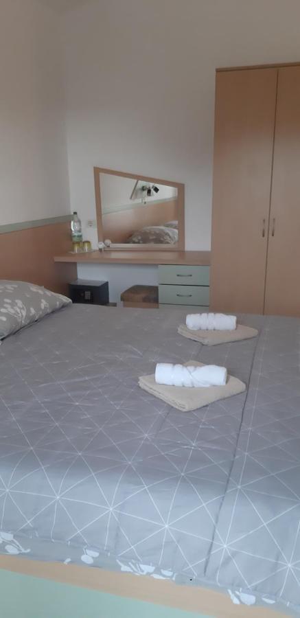 Apartments&Rooms Villa Adamović Umago Esterno foto